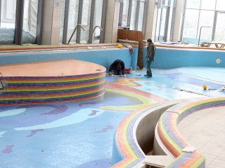 Az élményfürdő felújítása - fotó: Sándor Judit