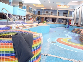 Az élményfürdő felújítása - fotó: Sándor Judit