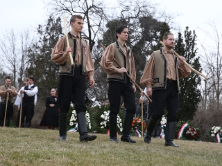 Március 15. - Ünnepség a '48-as emlékműnél - fotó: Sándor Judit