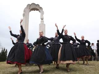 Március 15. - Ünnepség a '48-as emlékműnél - fotó: Sándor Judit