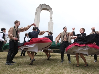 Március 15. - Ünnepség a '48-as emlékműnél - fotó: Sándor Judit