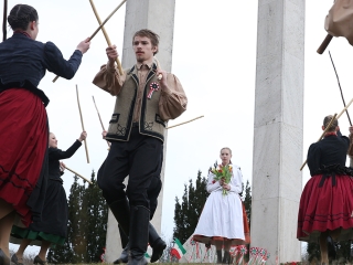 Március 15. - Ünnepség a '48-as emlékműnél - fotó: Sándor Judit