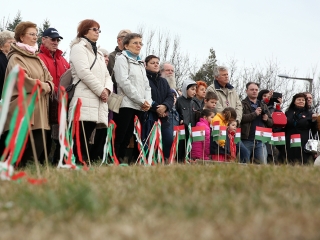 Március 15. - Ünnepség a '48-as emlékműnél - fotó: Sándor Judit