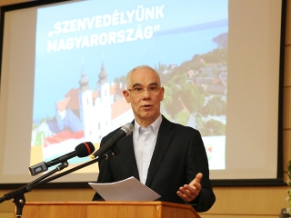 Balog Zoltán Dunaújvárosban - fotó: 