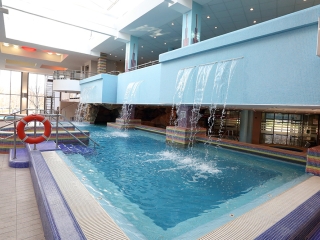 Helyzetjelentés az élményfördőből - fotó: Sándor Judit