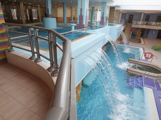 Helyzetjelentés az élményfördőből - fotó: Sándor Judit