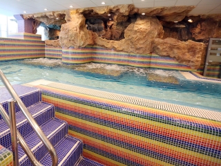 Helyzetjelentés az élményfördőből - fotó: Sándor Judit