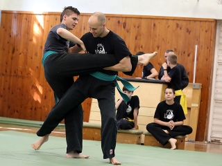 Kungfu bemutató az egyetemen - fotó: Sándor Judit