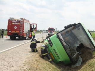 Buszbaleset Börgöndpusztánál - fotó: 