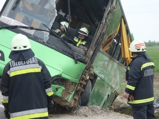 Buszbaleset Börgöndpusztánál - fotó: 