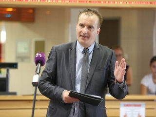 Birtokba vették a városlakók az élményfürdőt - fotó: Sándor Judit