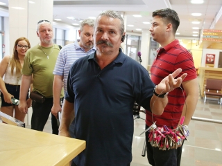 Birtokba vették a városlakók az élményfürdőt - fotó: Sándor Judit