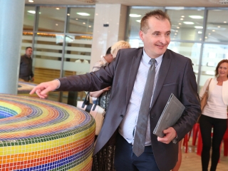 Birtokba vették a városlakók az élményfürdőt - fotó: Sándor Judit