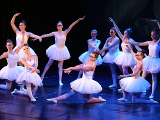 Gárdonyisok gálája a színházban (2018) - fotó: Sándor Judit