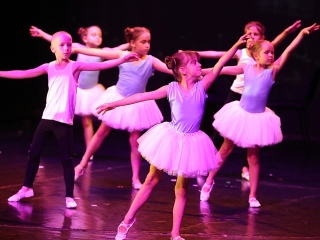 Gárdonyisok gálája a színházban (2018) - fotó: Sándor Judit