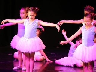 Gárdonyisok gálája a színházban (2018) - fotó: Sándor Judit