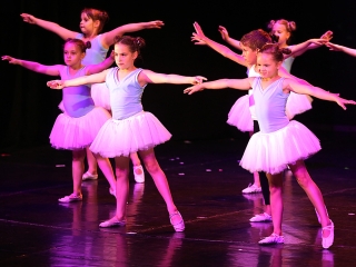 Gárdonyisok gálája a színházban (2018) - fotó: Sándor Judit