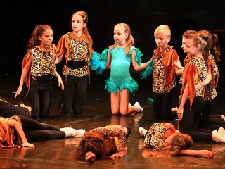 Gárdonyisok gálája a színházban (2018) - fotó: Sándor Judit