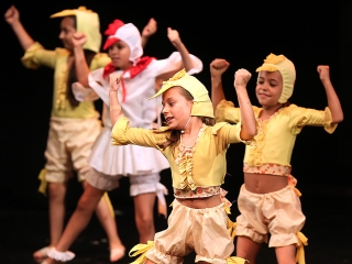 Gárdonyisok gálája a színházban (2018) - fotó: Sándor Judit