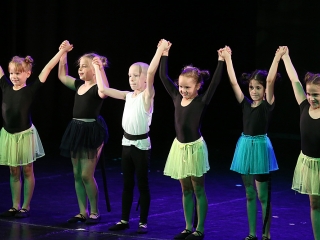 Gárdonyisok gálája a színházban (2018) - fotó: Sándor Judit