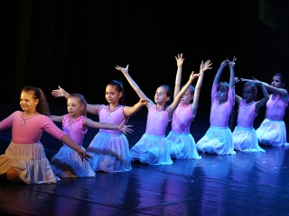 Gárdonyisok gálája a színházban (2018) - fotó: Sándor Judit