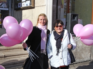 Séta a mellrák ellen-15.03.07. - fotó: Sándor Judit