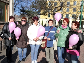 Séta a mellrák ellen-15.03.07. - fotó: Sándor Judit