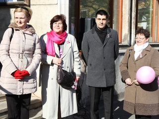 Séta a mellrák ellen-15.03.07. - fotó: Sándor Judit