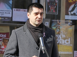 Séta a mellrák ellen-15.03.07. - fotó: Sándor Judit