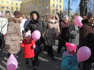Séta a mellrák ellen-15.03.07. - fotó: Sándor Judit