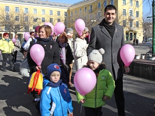 Séta a mellrák ellen-15.03.07. - fotó: Sándor Judit