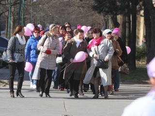 Séta a mellrák ellen-15.03.07. - fotó: Sándor Judit