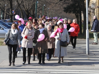 Séta a mellrák ellen-15.03.07. - fotó: Sándor Judit