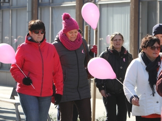 Séta a mellrák ellen-15.03.07. - fotó: Sándor Judit