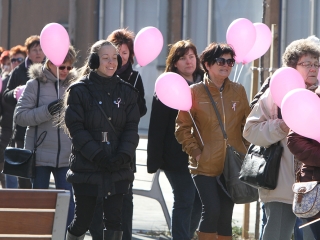 Séta a mellrák ellen-15.03.07. - fotó: Sándor Judit