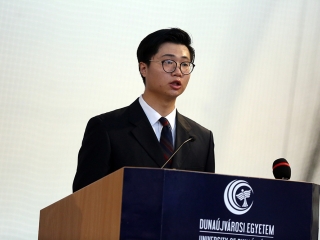 Diplomaosztó az egyetemen (2018)* - fotó: Sándor Judit