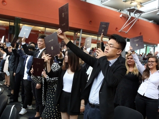 Diplomaosztó az egyetemen (2018)* - fotó: Sándor Judit