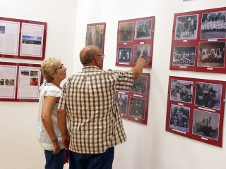 Falvédő kiállítás - fotó: Sándor Judit