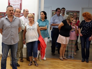Falvédő kiállítás - fotó: Sándor Judit