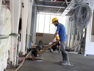 Az egykori zöld SZTK felújítása - fotó: Sándor Judit