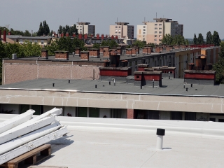 Az egykori zöld SZTK felújítása - fotó: Sándor Judit