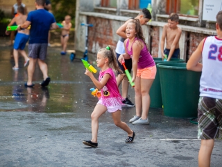 Vízipisztolyosok csatája - fotó: Ónodi Zoltán