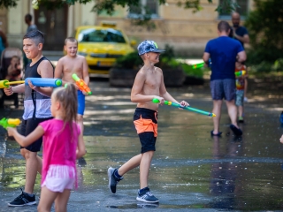 Vízipisztolyosok csatája - fotó: Ónodi Zoltán