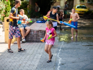 Vízipisztolyosok csatája - fotó: Ónodi Zoltán