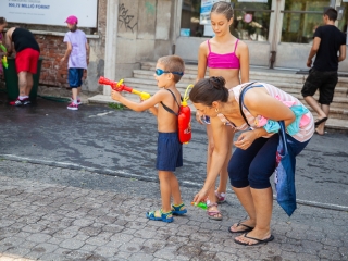Vízipisztolyosok csatája - fotó: Ónodi Zoltán
