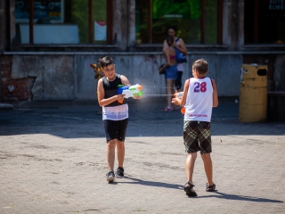 Vízipisztolyosok csatája - fotó: Ónodi Zoltán