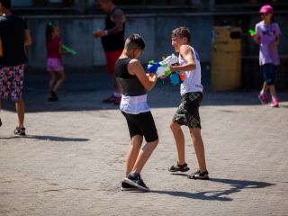 Vízipisztolyosok csatája - fotó: Ónodi Zoltán