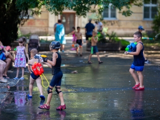 Vízipisztolyosok csatája - fotó: Ónodi Zoltán