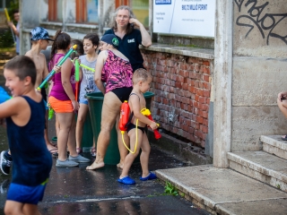 Vízipisztolyosok csatája - fotó: Ónodi Zoltán