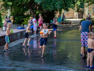 Vízipisztolyosok csatája - fotó: Ónodi Zoltán